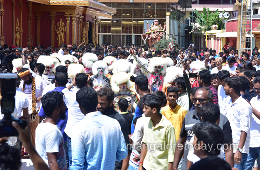 Mangalore dasara bigins